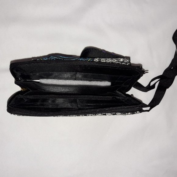 Colorfully Embroidered Cell/Wallet - Picture 4 of 7